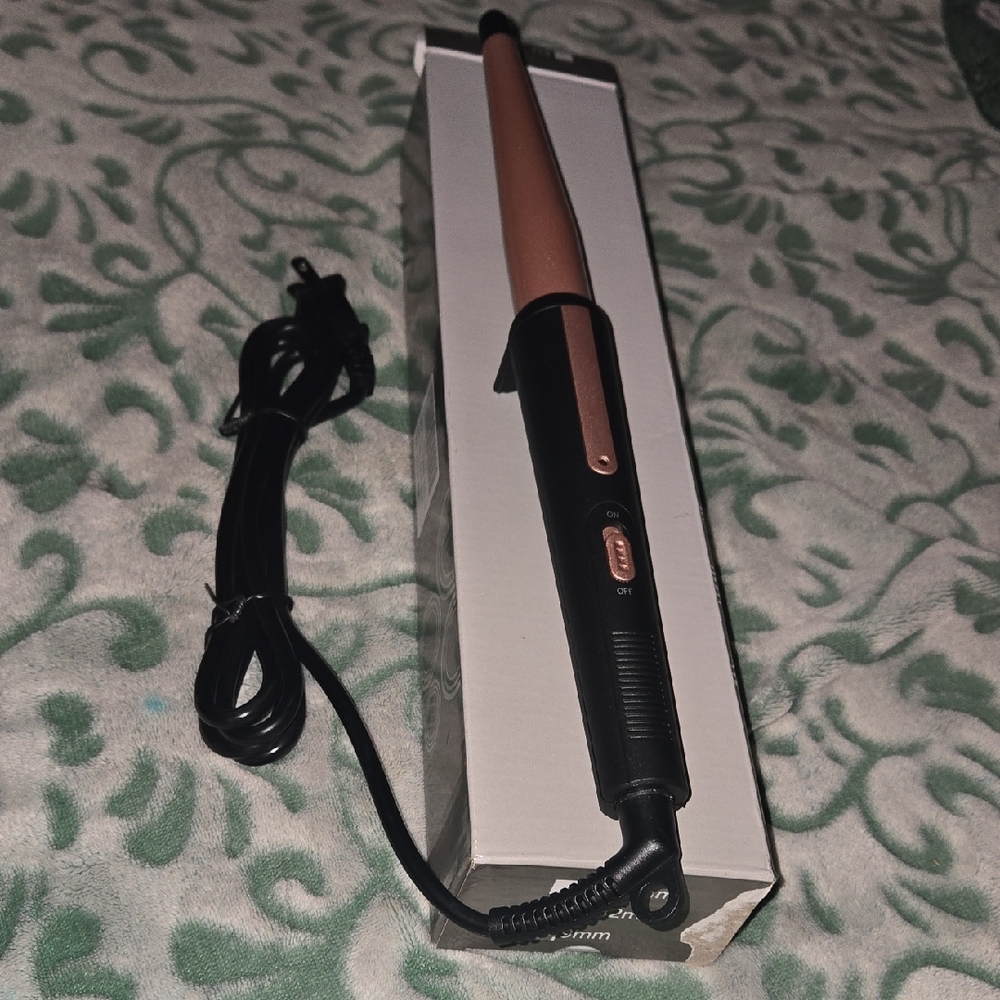 Jayton Rose Gold Curling Wand